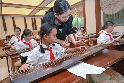 中小學(xué)全面開展課后服務(wù) 每周五天，每天至少兩小時(shí)